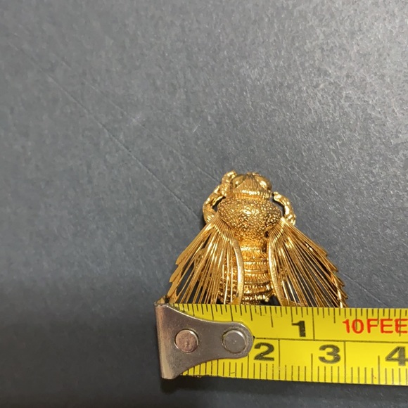 🖤VTG💕MONET Cicada design brooch - Picture 12 of 13